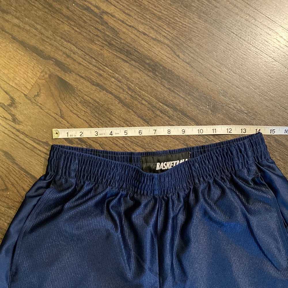 Nike Basketball Shorts Blue Large L EUC Vintage Y2K - Picture 2 of 7